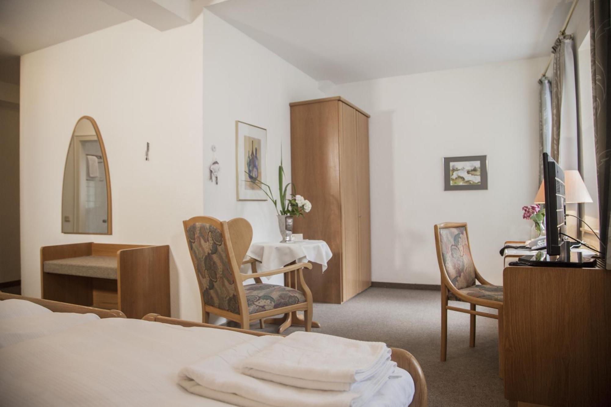 Akzent Hotel Gut Hoeing Unna Exterior photo